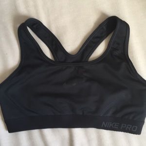 Nike Pro Sports Bra